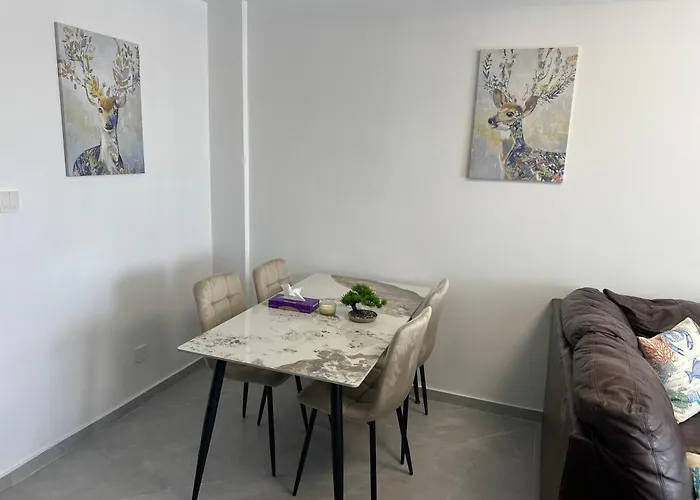 Apartament Near Finikoudes 3 Larnaca