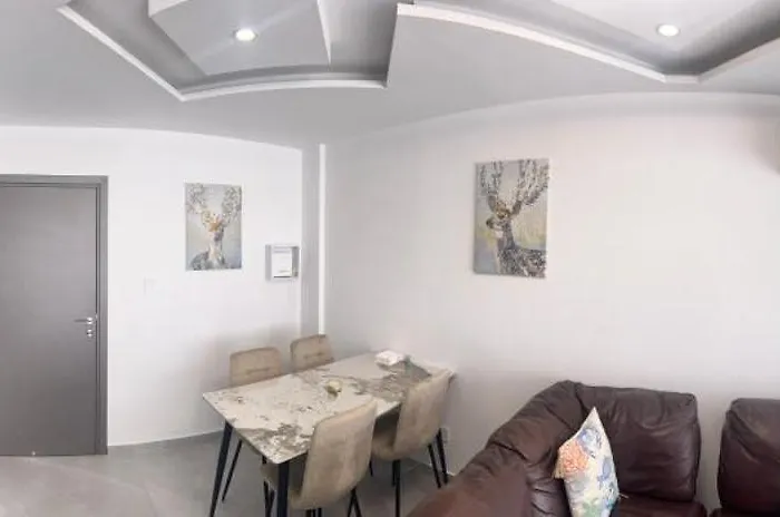 Appartamento Near Finikoudes 3 Larnaca